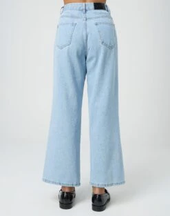 Wide Leg Cropped Jean -GLASSONS CLOTHING beadie wide leg crop jean iced vovo back jd41279fau