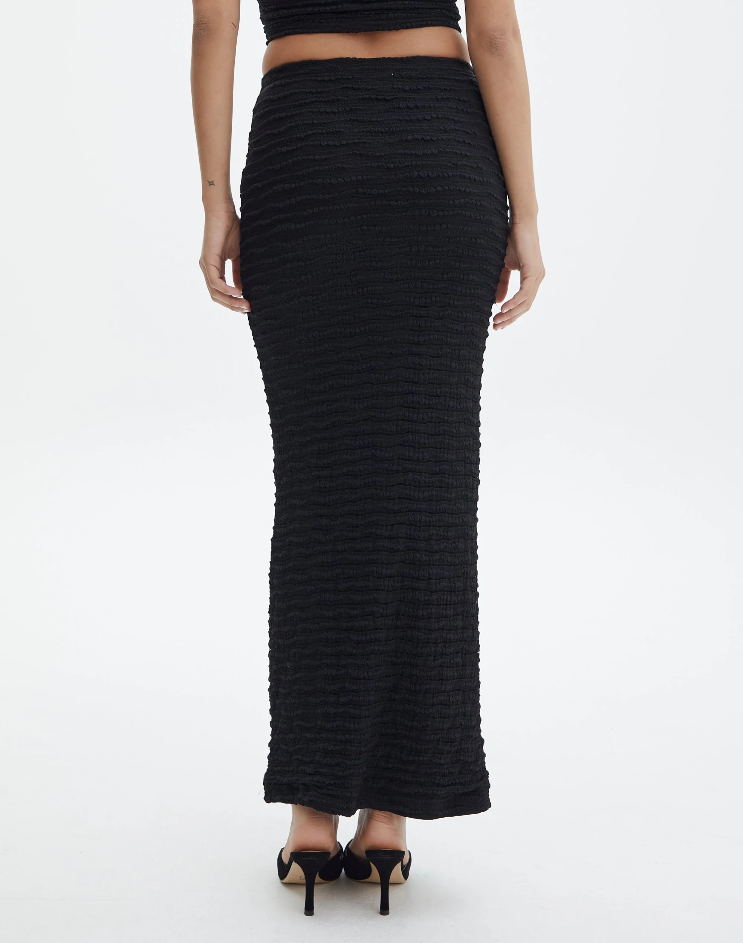 Textured Slim-fit Maxi Skirt 5 Textured Slim-fit Maxi Skirt - Image 3