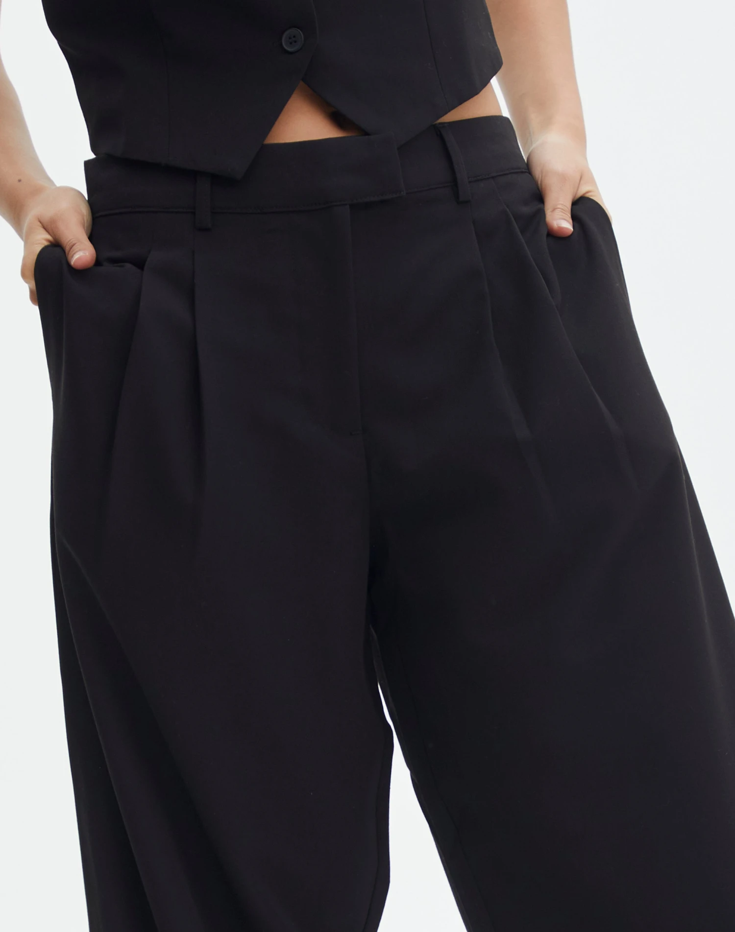 Mid Rise Wide Leg Pant 6 Mid Rise Wide Leg Pant - Image 4
