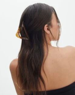 Cut Out Ribbed Tank Top -GLASSONS CLOTHING tri shape hair clip caramel front ha144689clp 2