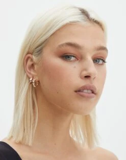 Tailored Oversized Vest -GLASSONS CLOTHING twisted plain hoop pack gold front je121822ear